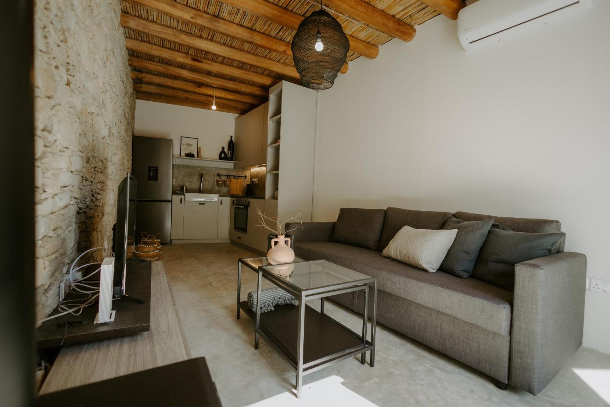 Smaragda'S Guest Rooms Lemesós Eksteriør bilde